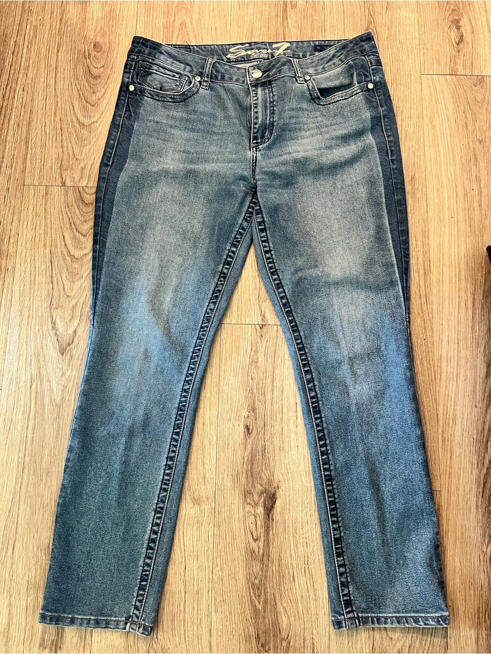 Seven7 Straight-Leg Jeans with Dark Side Panels - Blue